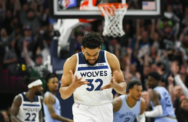 雷速直播今夜巴塞罗那调整名单以备NBA季后赛；强势反弹环节打磨；管理层满意；训练强度明显提升的简单介绍